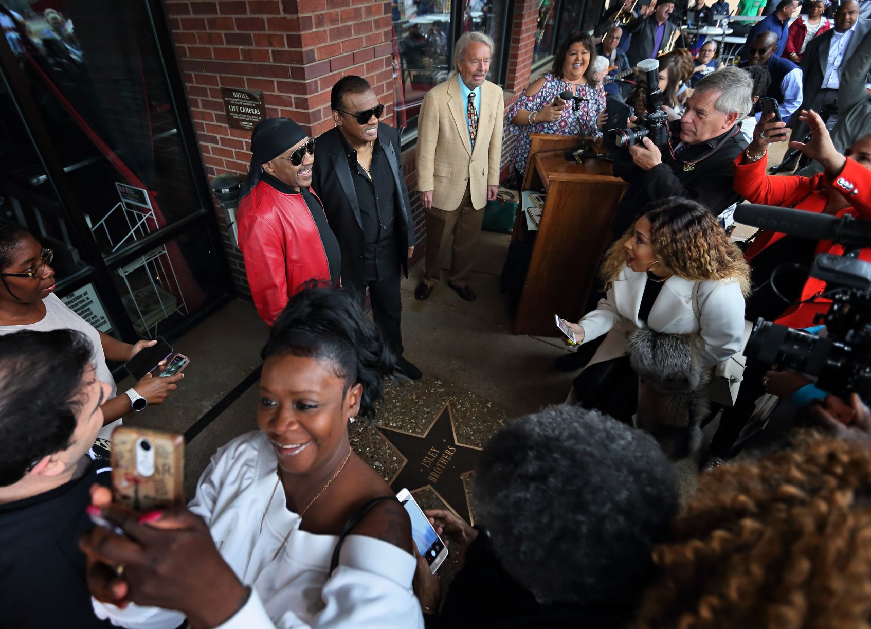 Isley Brothers get star on St. Louis Walk of Fame in the Loop